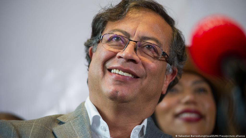 Gustavo Petro Entre Los Presidentes M S Populares De Am Rica Latina