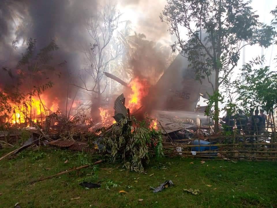 Avion Estrellado En Filipinas Deja Al Menos 31 Muertos Y 54 Heridos Agenciapi Co