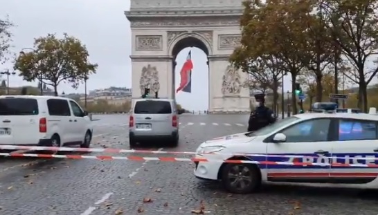 Arco del Triunfo y los Campos de Marte en París 