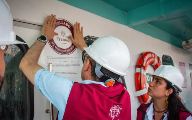 sellan buques atuneros de van camps