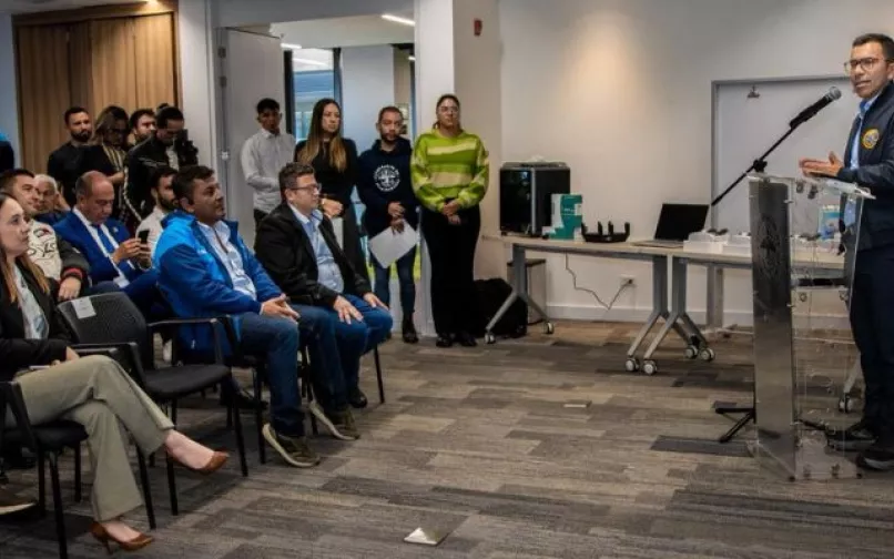 17 instituciones educativas departamentales recibieron aulas VIDA–STEM para fortalecer la educación