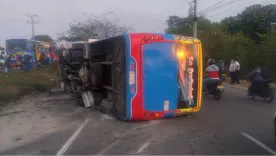 21 heridos tras volcamiento de bus en Malambo, Atlántico