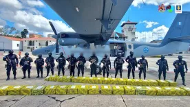 Autoridades ubican narcojet con más de una tonelada de cocaína