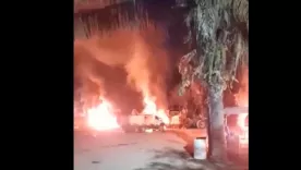 Paro armado: ELN quema vehículos en Curumani, Cesar