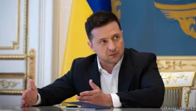 Presidente ucraniano rechaza su salida de Kiev: 'Necesito municiones, no un aventón'