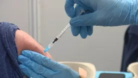Austria suspendió la ley que obliga a vacunarse contra el coronavirus