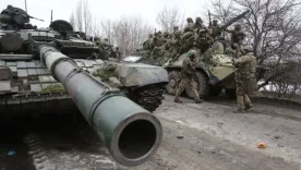 Hallan camión con 152 cuerpos de militares ucranianos en Azovstal 