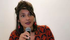 Irene Vélez r