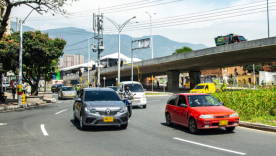 Desde el 2035 no se venderán más carros a gasolina en Medellín