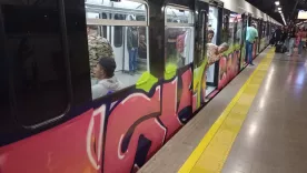 Evacuan vagón del Metro