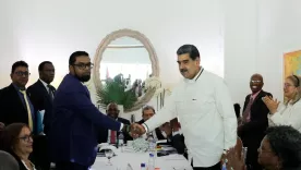 Maduro y Irfaan Ali