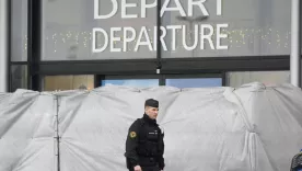 Policia aeropuerto Francia