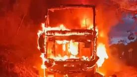 bus incinerado caquetá