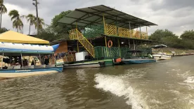 restaurante flotante puerto gaitán