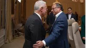 Álvaro Uribe y Gustavo Petro en Palacio de Nariño