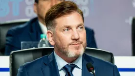 Alejandro Domínguez (izq.), presidente de la Conmebol.