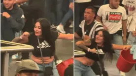 Una mujer que fue grabada amenazando con un cuchillo a los asistentes