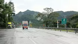 reinicio de obras para remover derrumbe en via al llano
