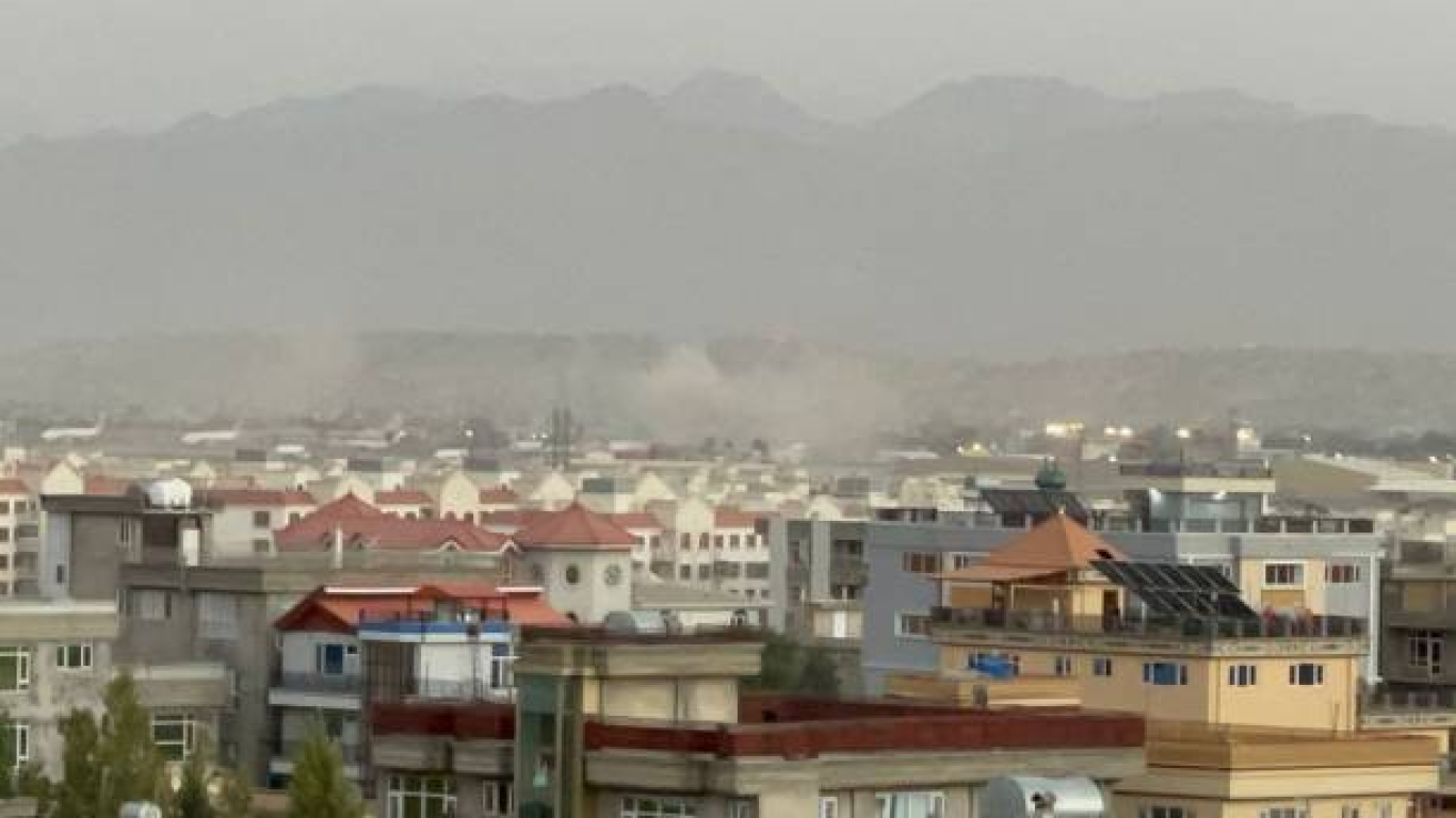 Explosión en Kabul cerca al aeropuerto
