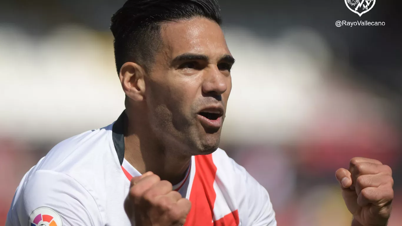 Colombiano Radamel Falcao en su debút en el Rayo Vallecano