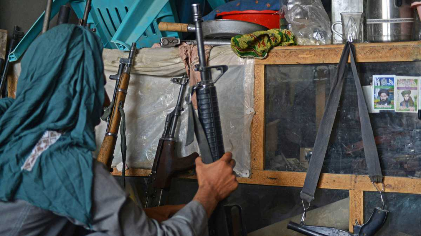 Mercado negro de armas, talibanes
