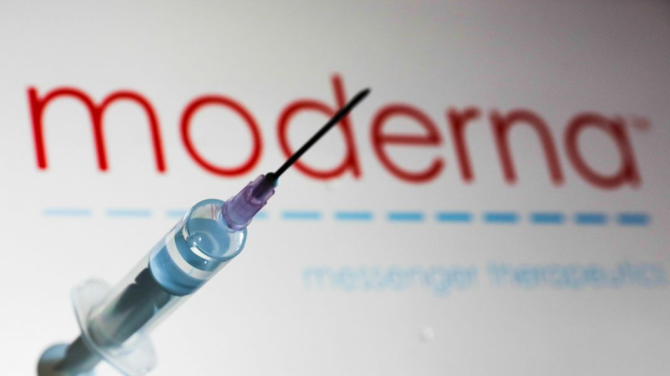 Invima autorizó uso de vacuna Moderna en población de 12 y 17 años
