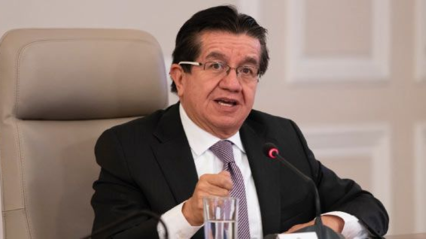 Fernando Ruíz, Ministro de Salud