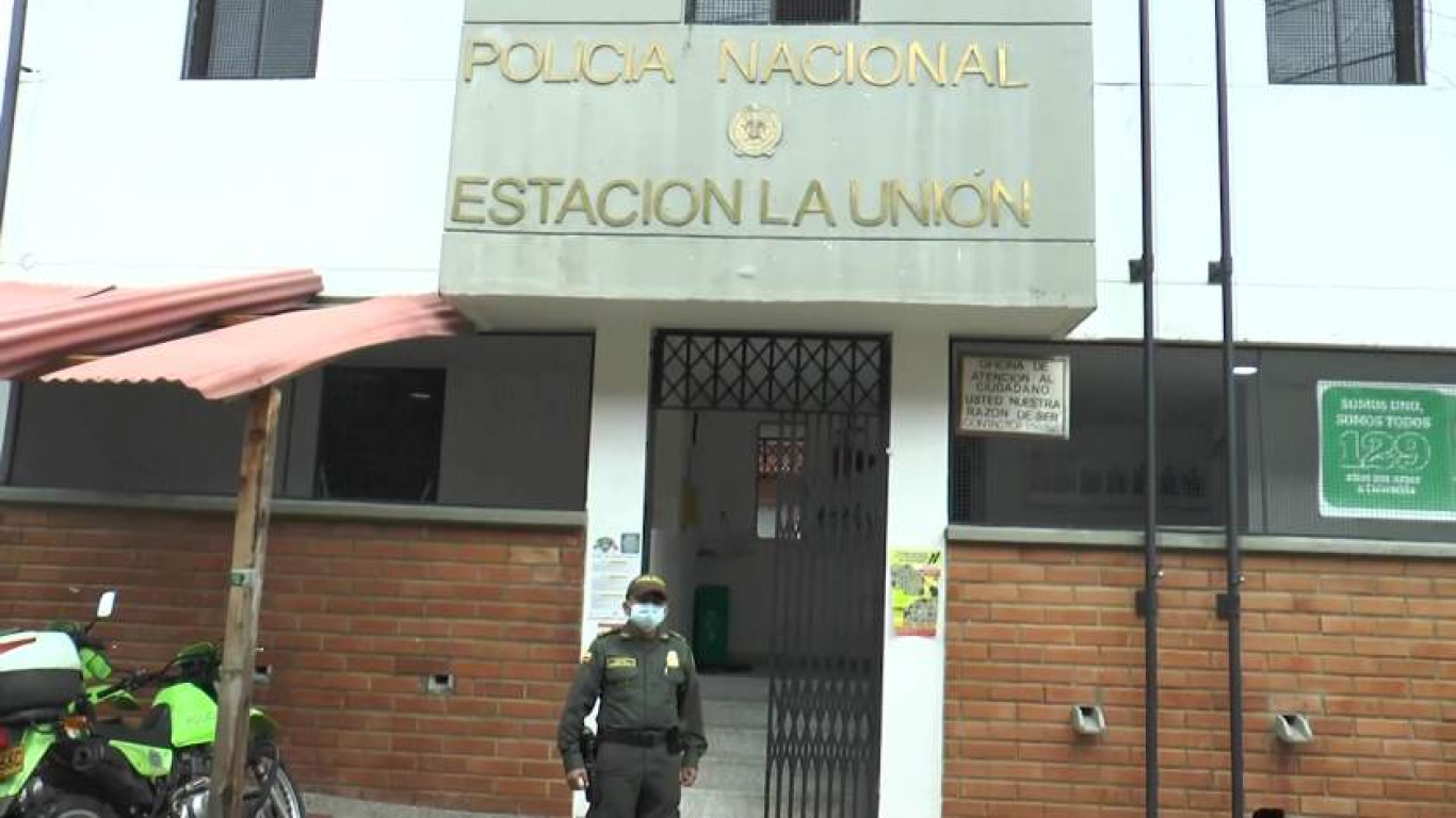 Muere en incendio detenido en la estación de La Unión, Antioquia