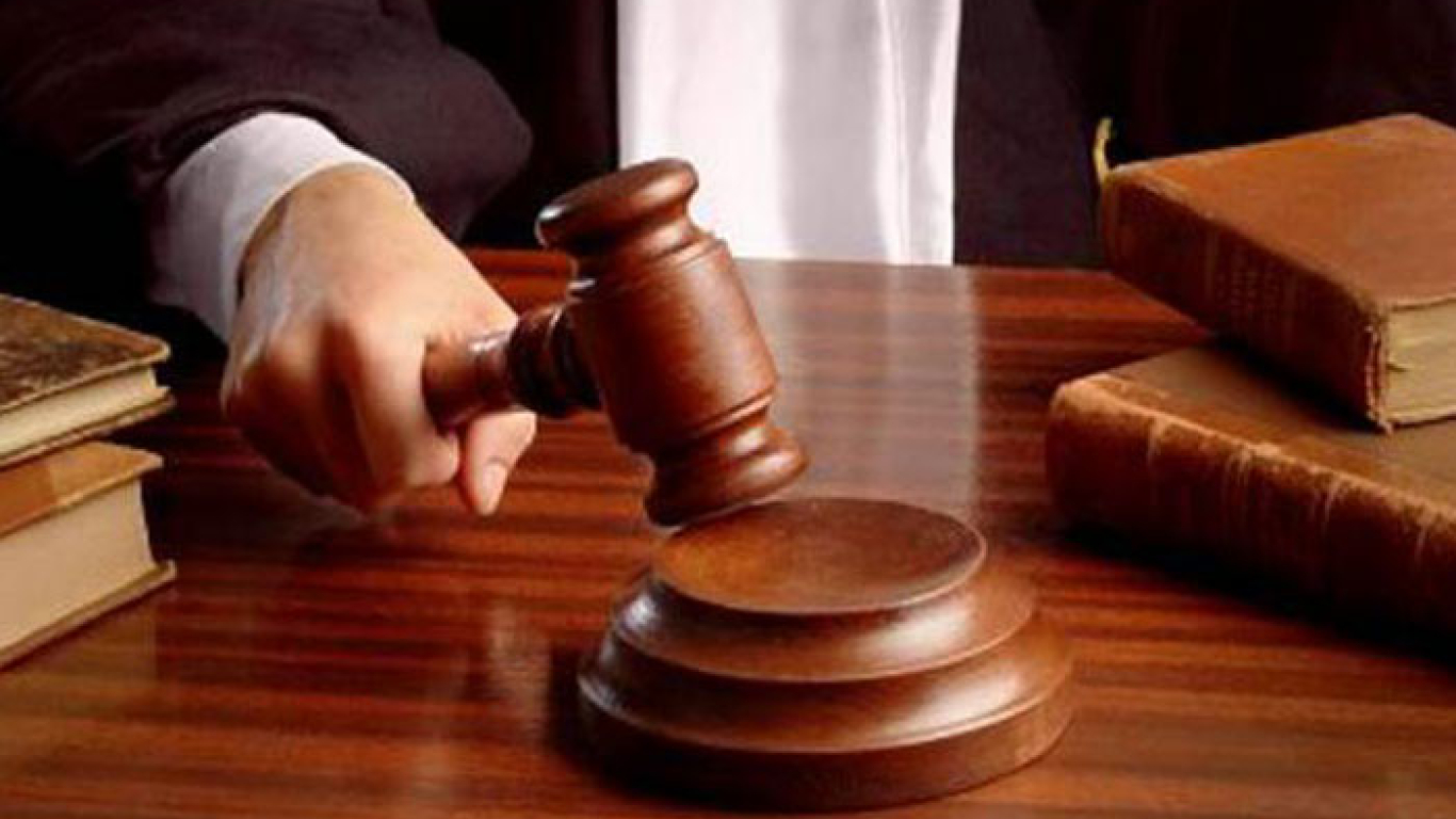 Exjuez condenado a 12 años de prisión
