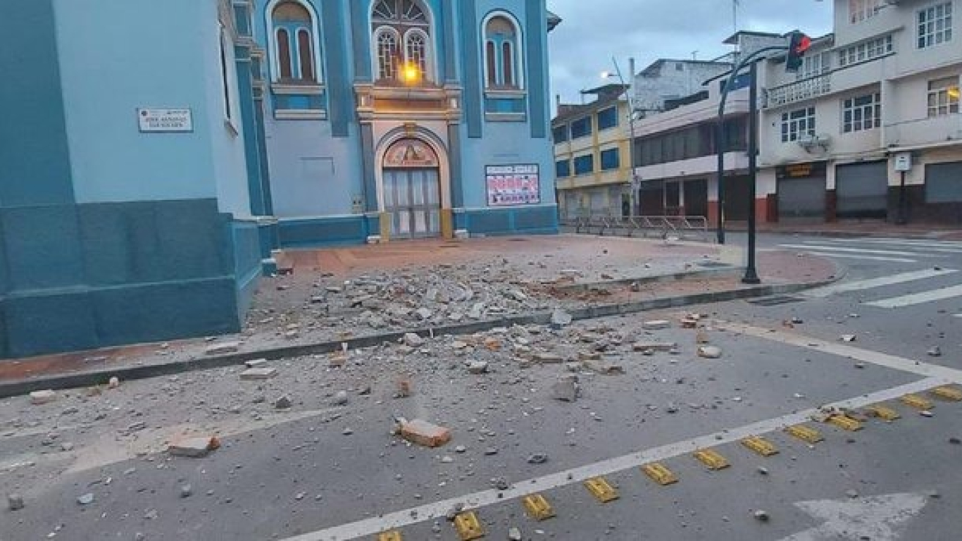 Fuerte terremoto de 7.5 sacudió Amazonas en Perú y también se sintió en Colombia
