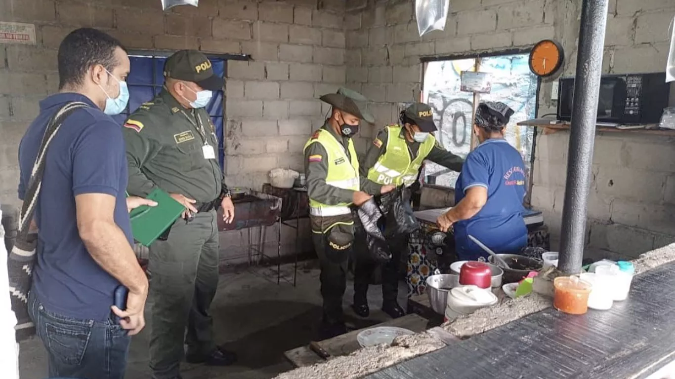 Cierran dos restaurantes por comercializar carne de tortugas marinas