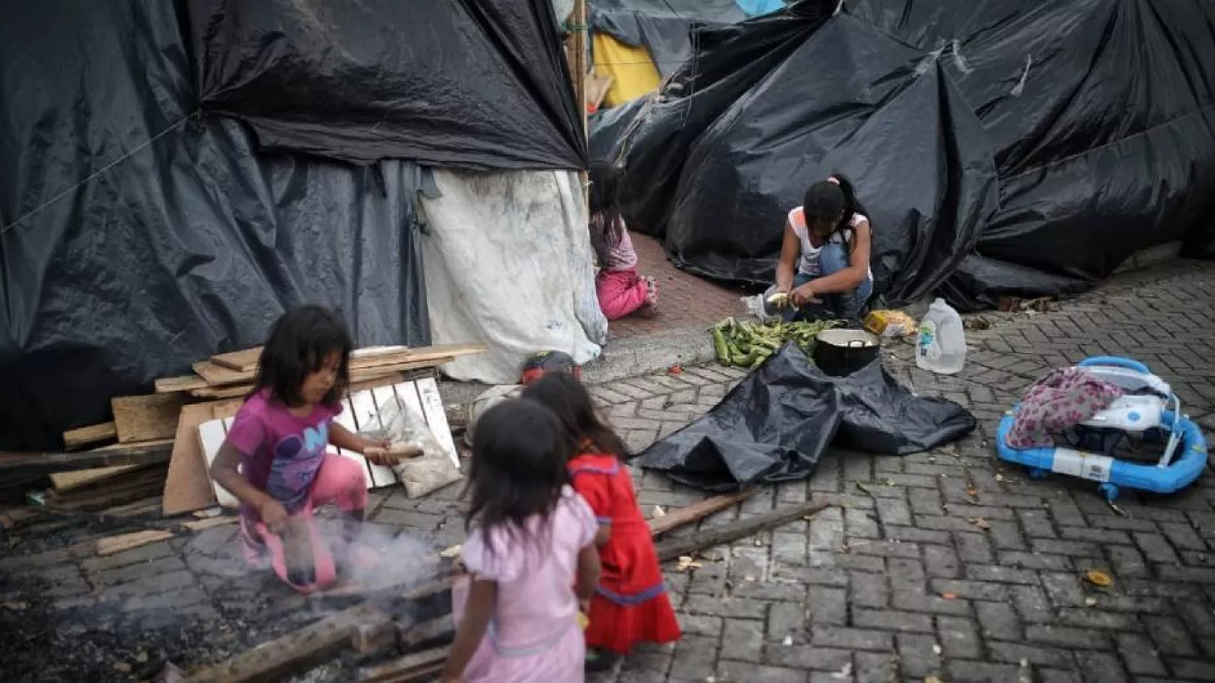 Bogotá: Murió madre e hija embera tras ser arrolladas por camión de basura