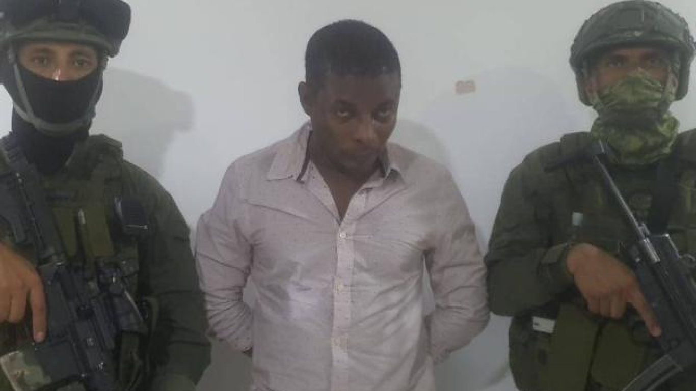 Interpol expide circular roja para la recaptura de alias ‘Matamba’