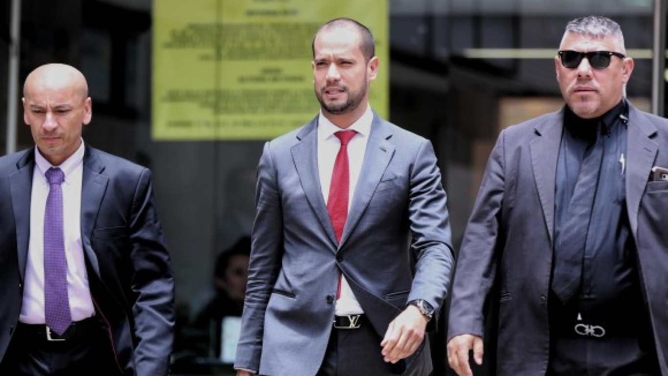 Ex abogado de Uribe, Diego Cadena se entregó a la Fiscalía