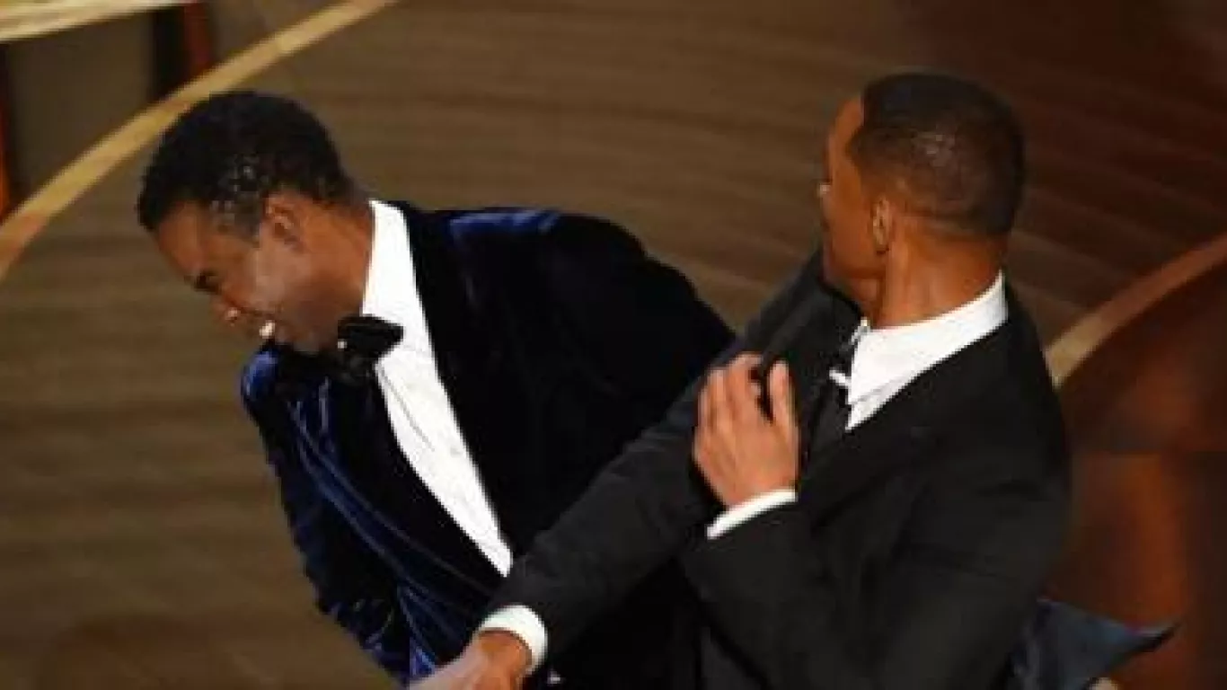 Will Smith cacheteó al comediante Chris Rock tras comentario sobre su esposa