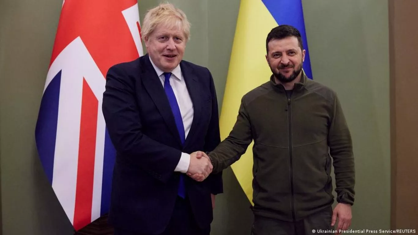 Boris Johnson visita Ucrania para reunirse con Zelenski