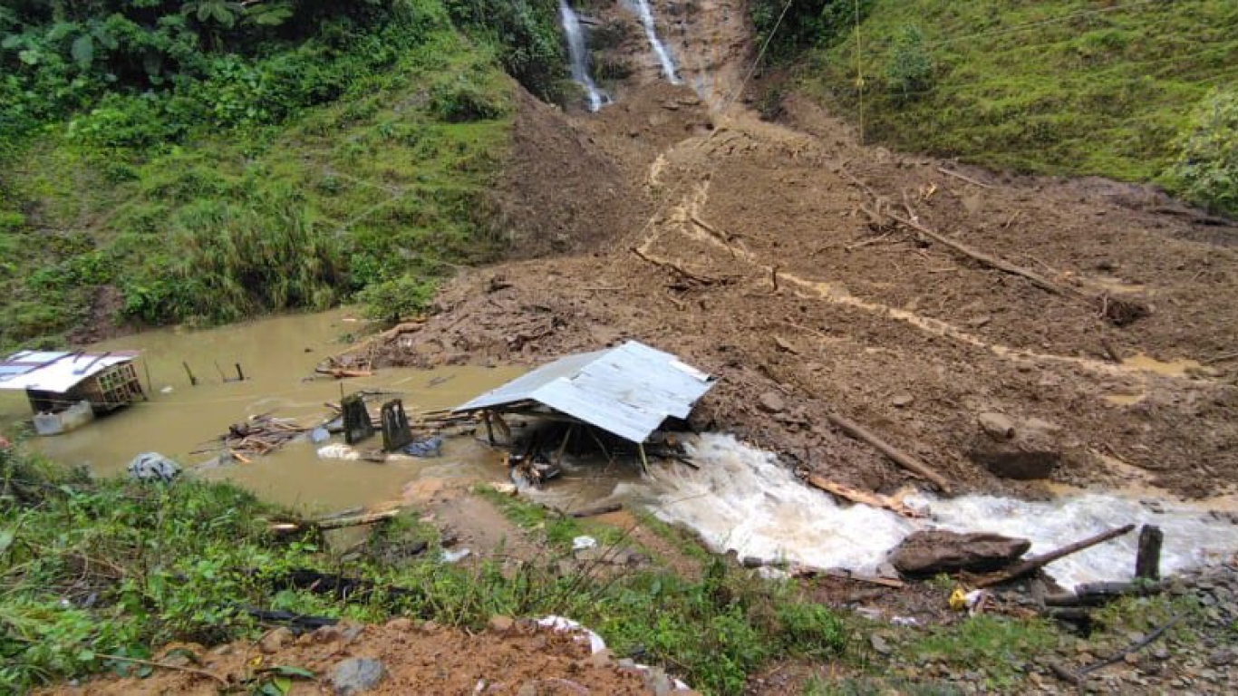 Identifican 11 cuerpos de las 13 víctimas de la avalancha en Abriaquí