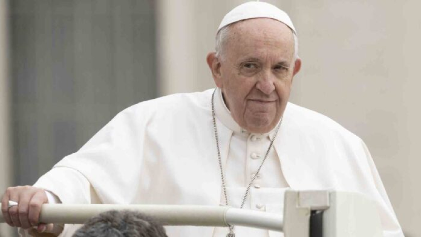 Papa niega que la Iglesia rechace a los homosexuales