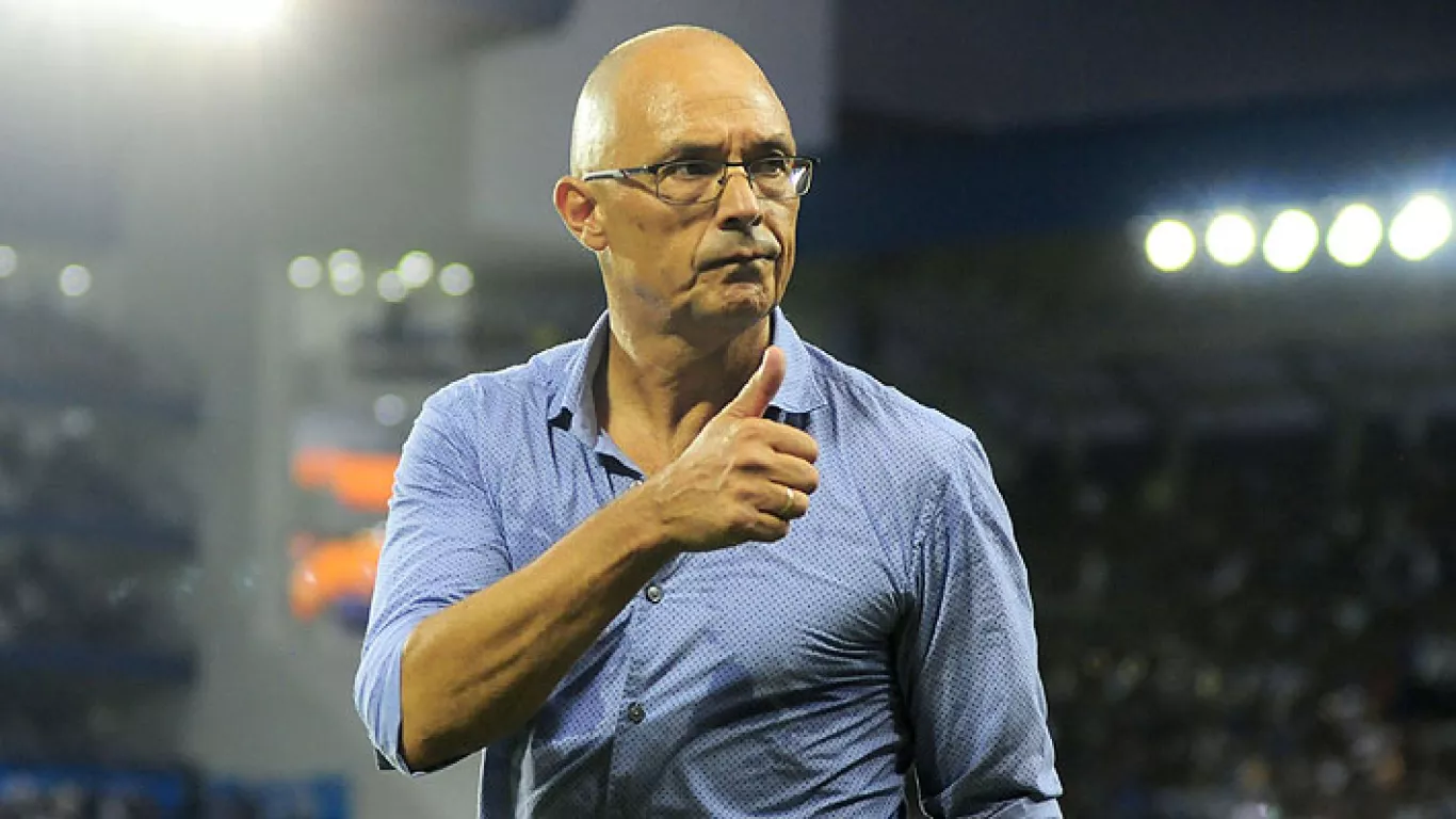 El uruguayo Alfredo Arias es el nuevo director técnico de Independiente Santa Fe 