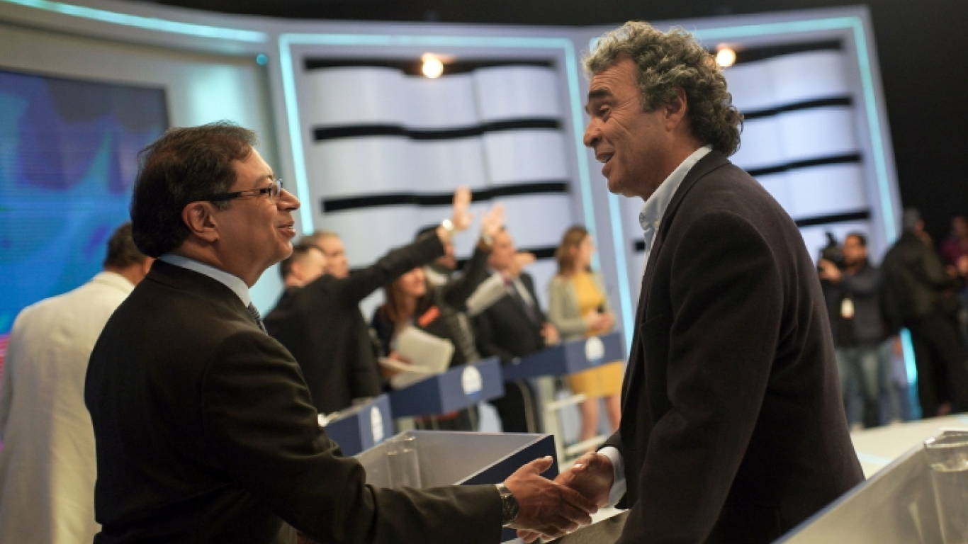 Gustavo Petro no descarta diálogos con Sergio Fajardo