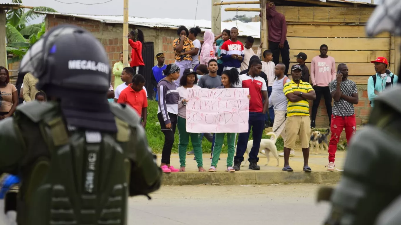 Desalojan un lote invadido en el oriente de Cali