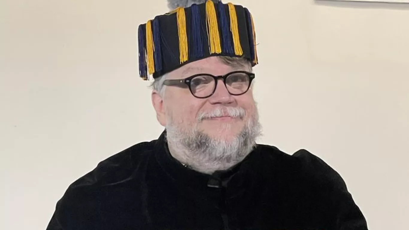 Guillermo del Toro doctor 