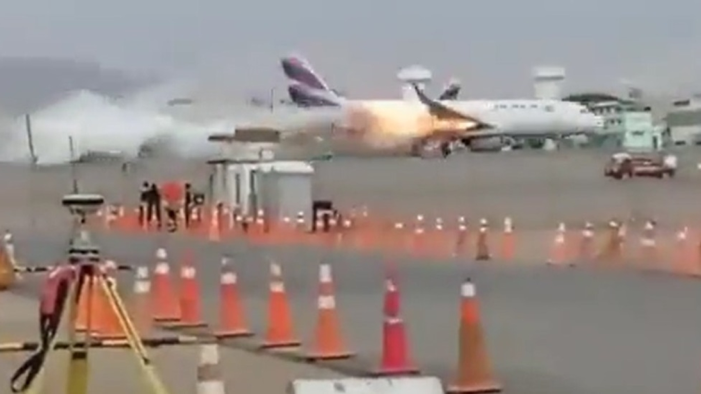 Accidente aeropuerto perú