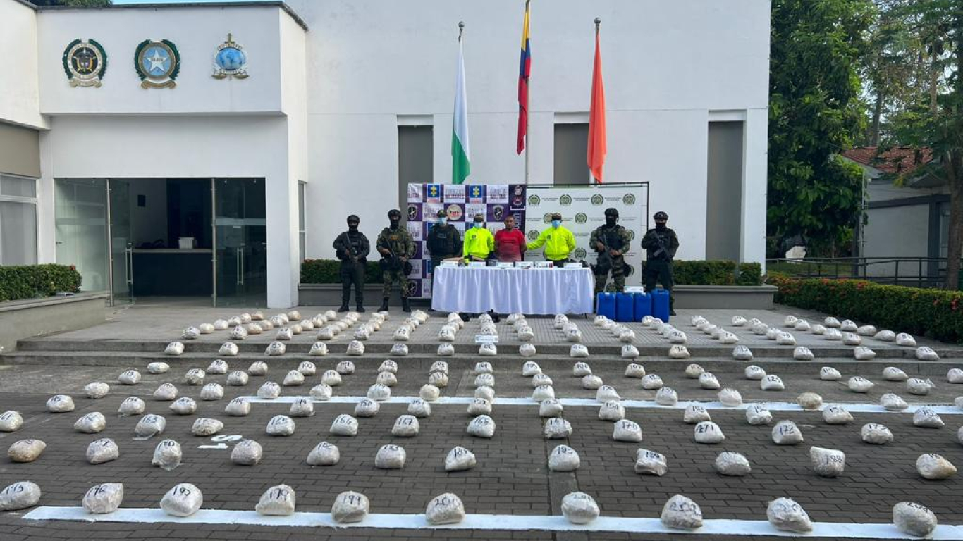 incautan 434 kilos