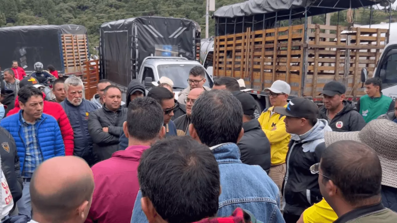 PARO DE CAMIONEROS 4 DE JULIO