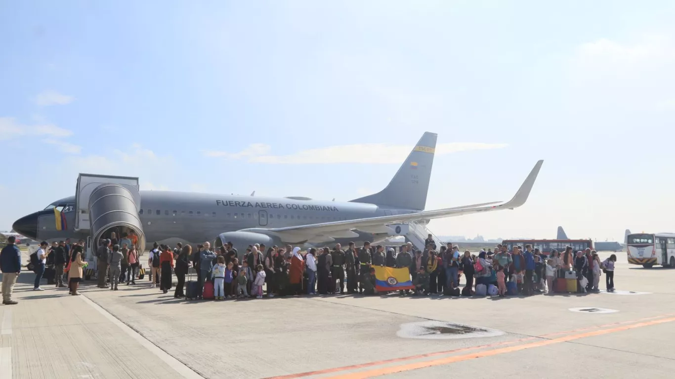 COLOMBIANOS DESDE LÍBANO