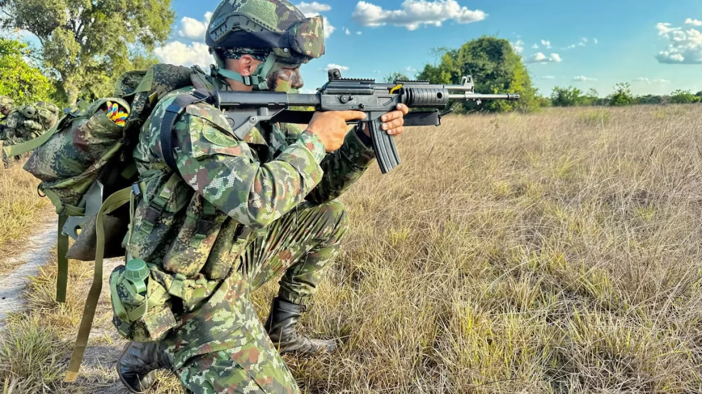 Soldado del Ejército Nacional de Colombia 25