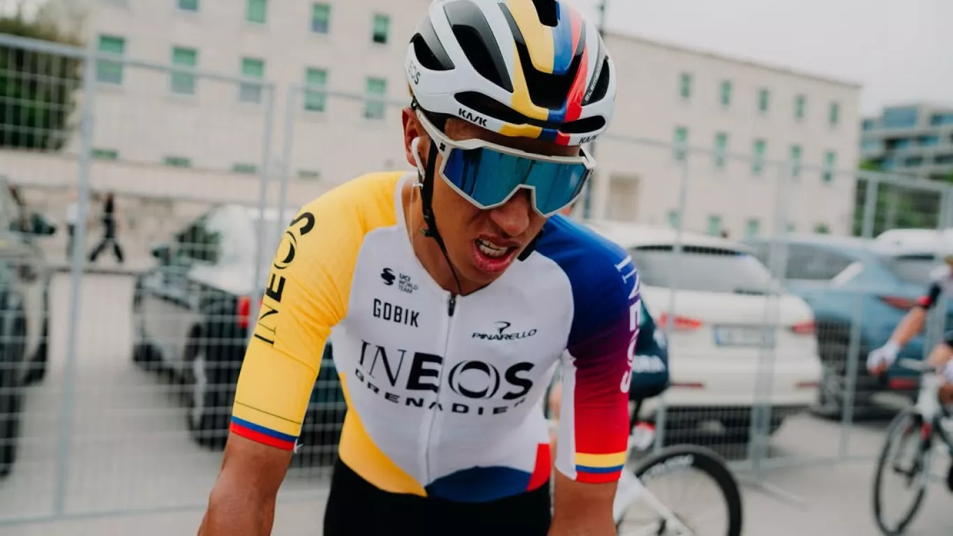 Egan Bernal 25