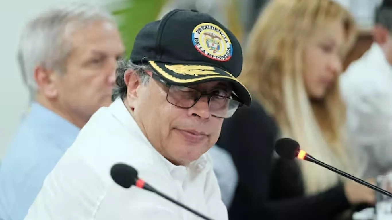 gustavo petro propone convocar a constituyente