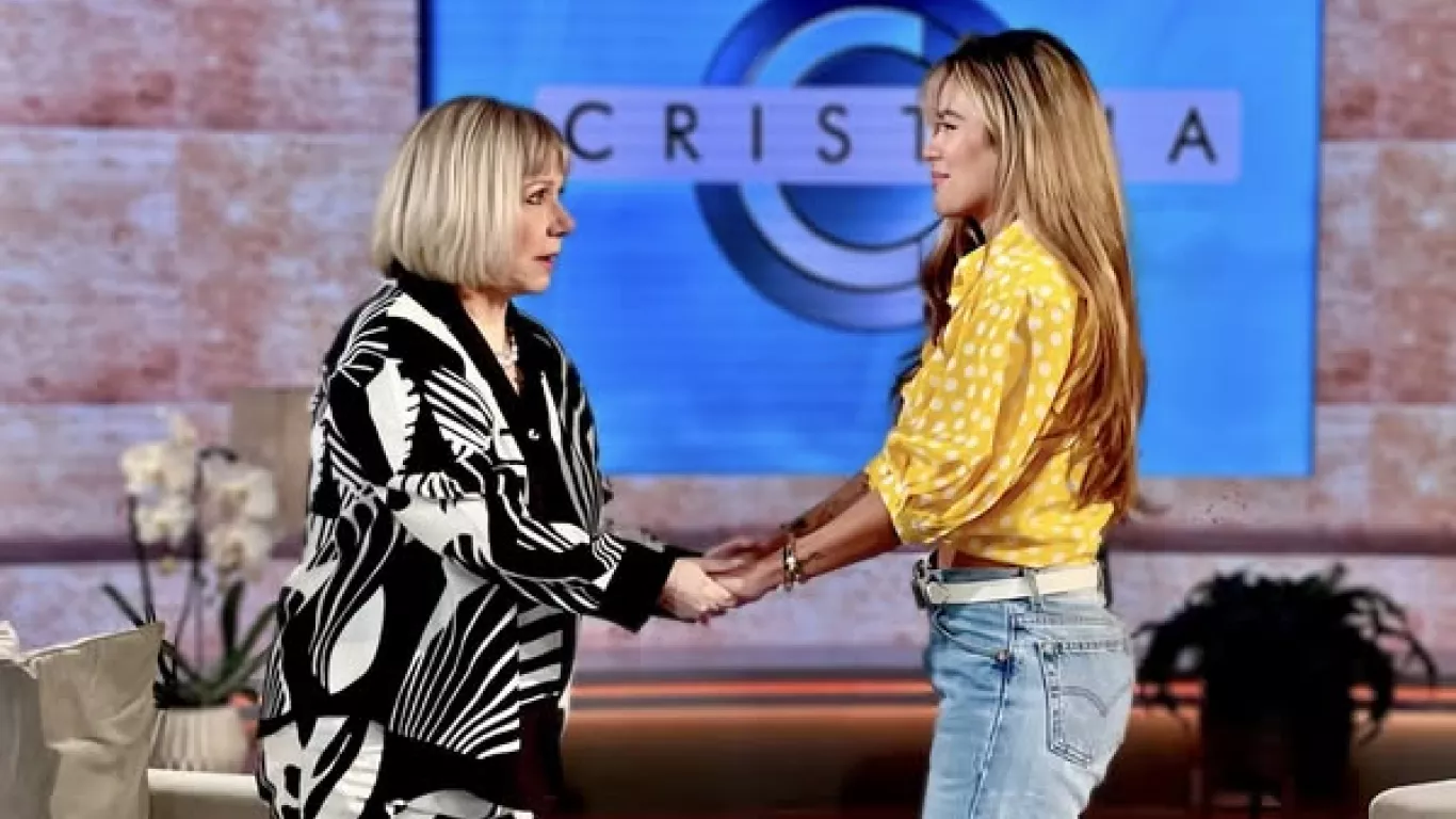 Karol G y Cristina Saralegui